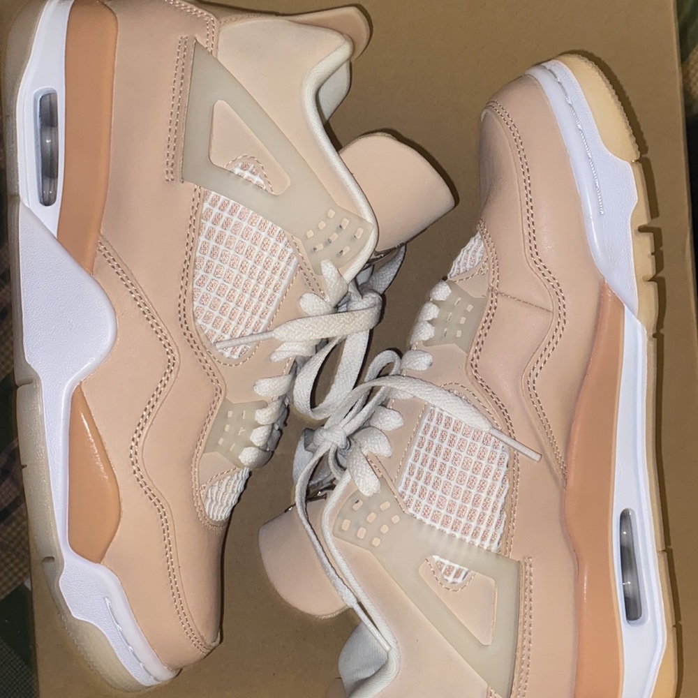 Woman’s air Jordan 4 retros shimmer size 8